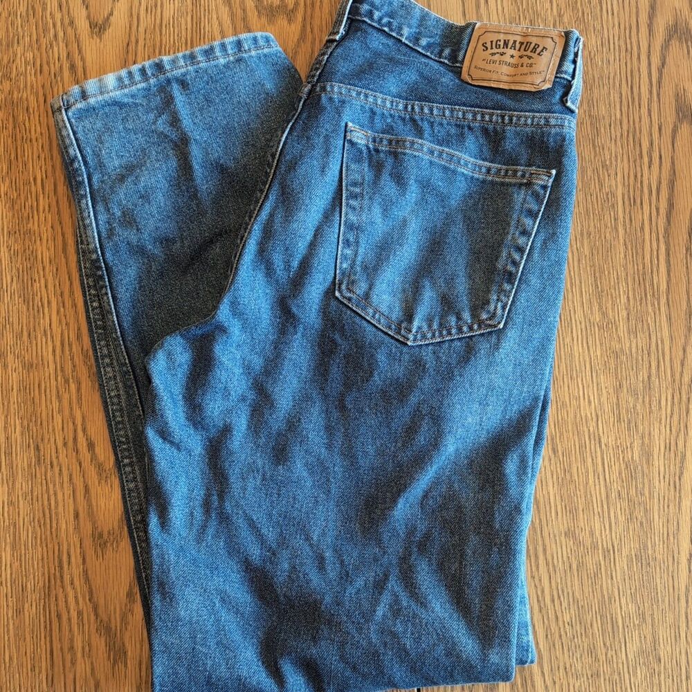 Vintage Signature Levi Strauss & CO Relaxed Fit Blue Jeans Pants Size 34x32